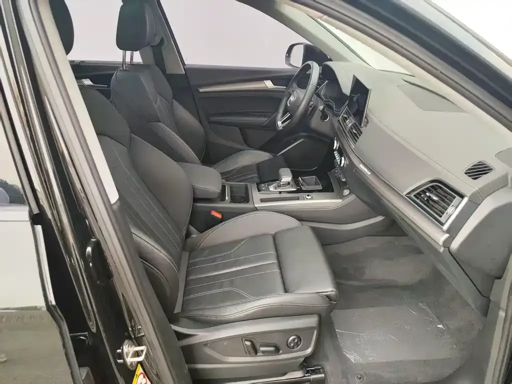 Audi Q5L 2022 из CN, фото 5