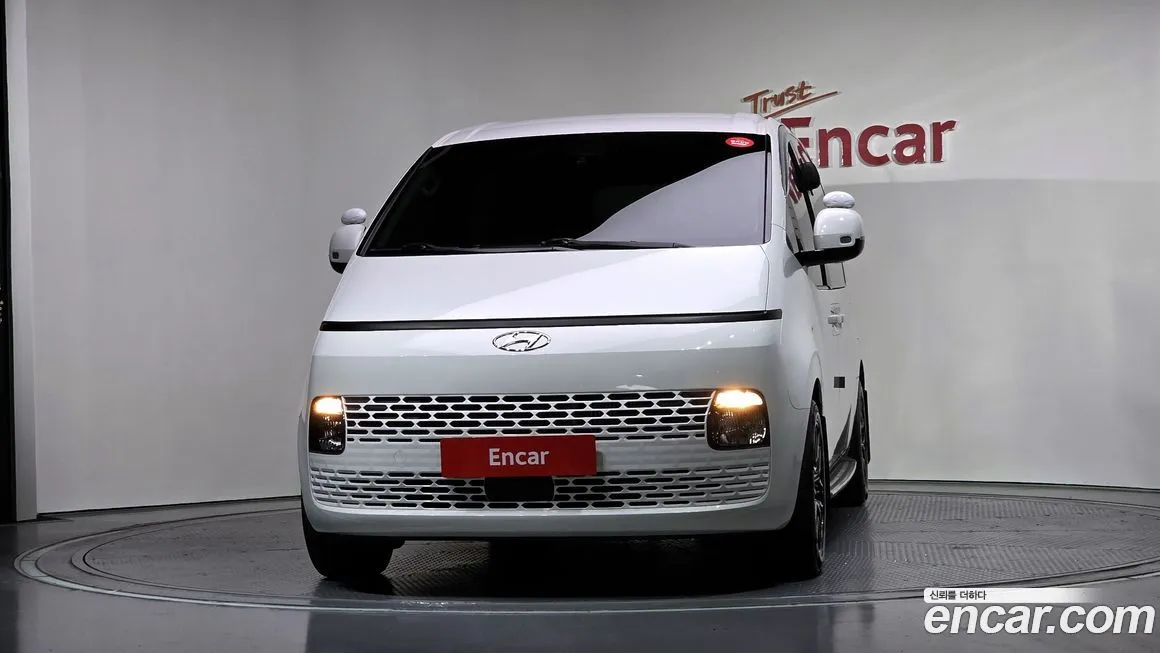 Hyundai Staria 2023 из KR, фото 3