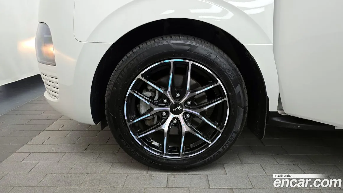 Hyundai Staria 2023 из KR, фото 5