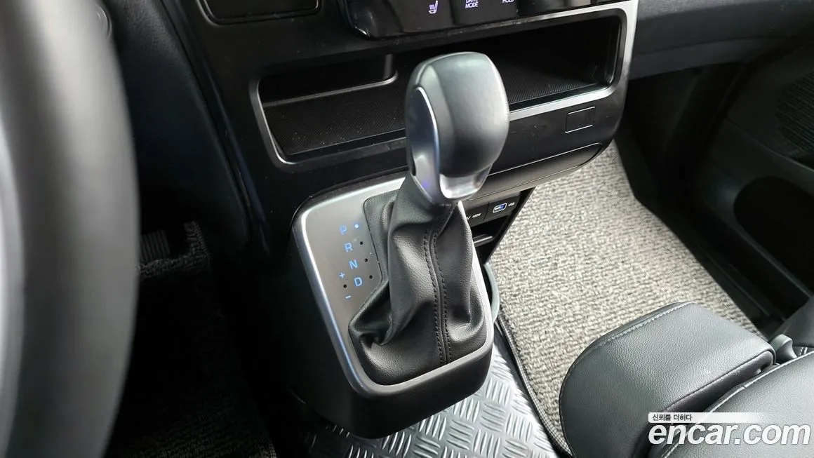 Hyundai Staria 2023 из KR, фото 9