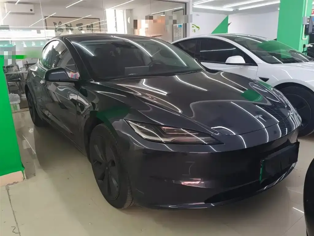 Tesla Model 3 — фото 4
