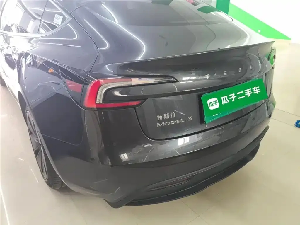 Tesla Model 3 — фото 6