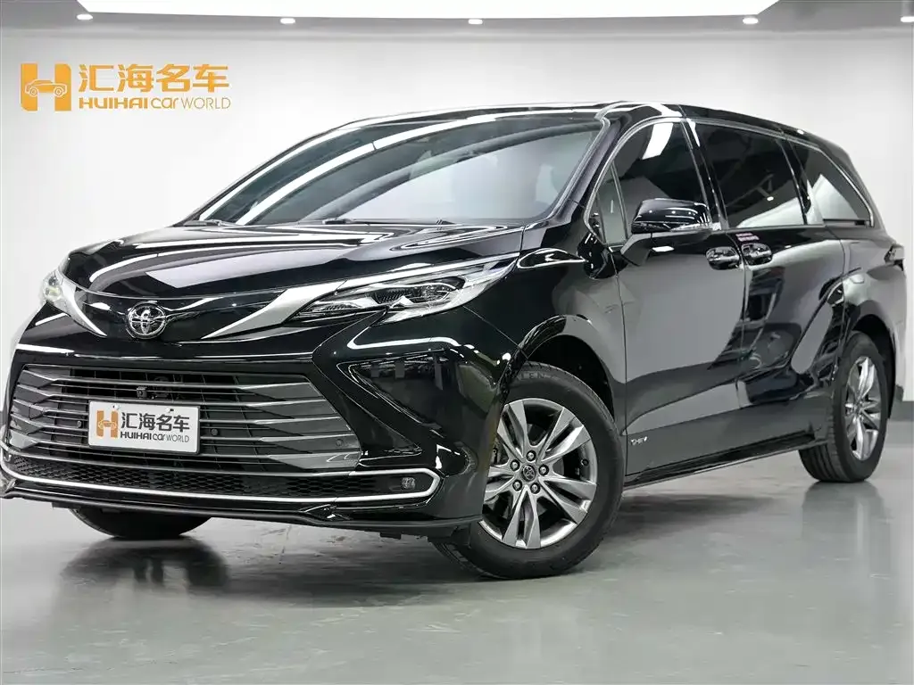 Toyota Sienna 2025 из CN, фото 1