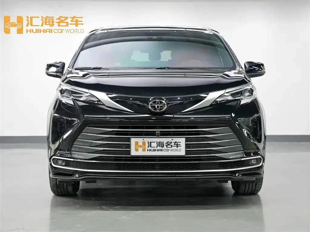 Toyota Sienna 2025 из CN, фото 2