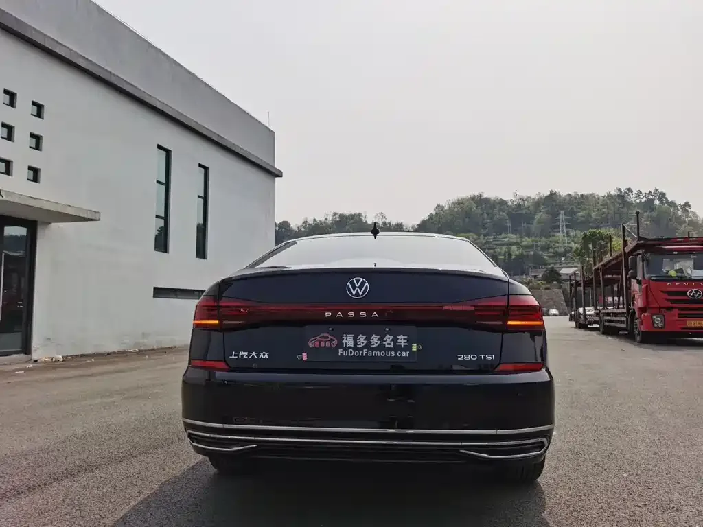 Volkswagen Passat — фото 8