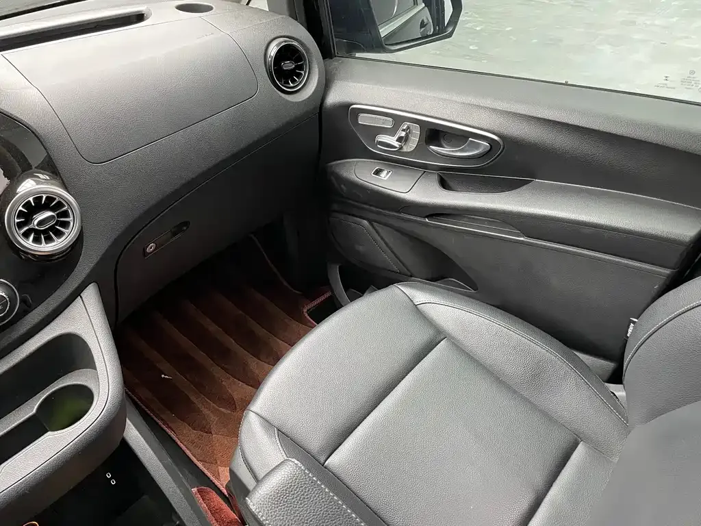 Mercedes-Benz Vito 2024 из CN, фото 10