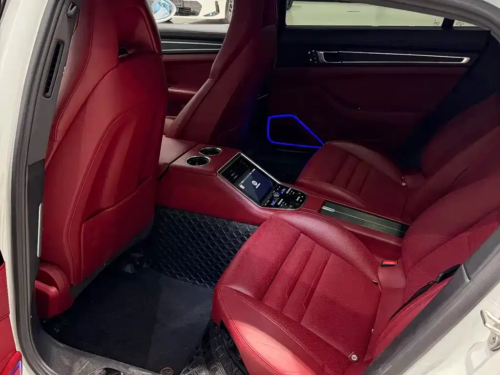Porsche Panamera 2025 из CN, фото 4