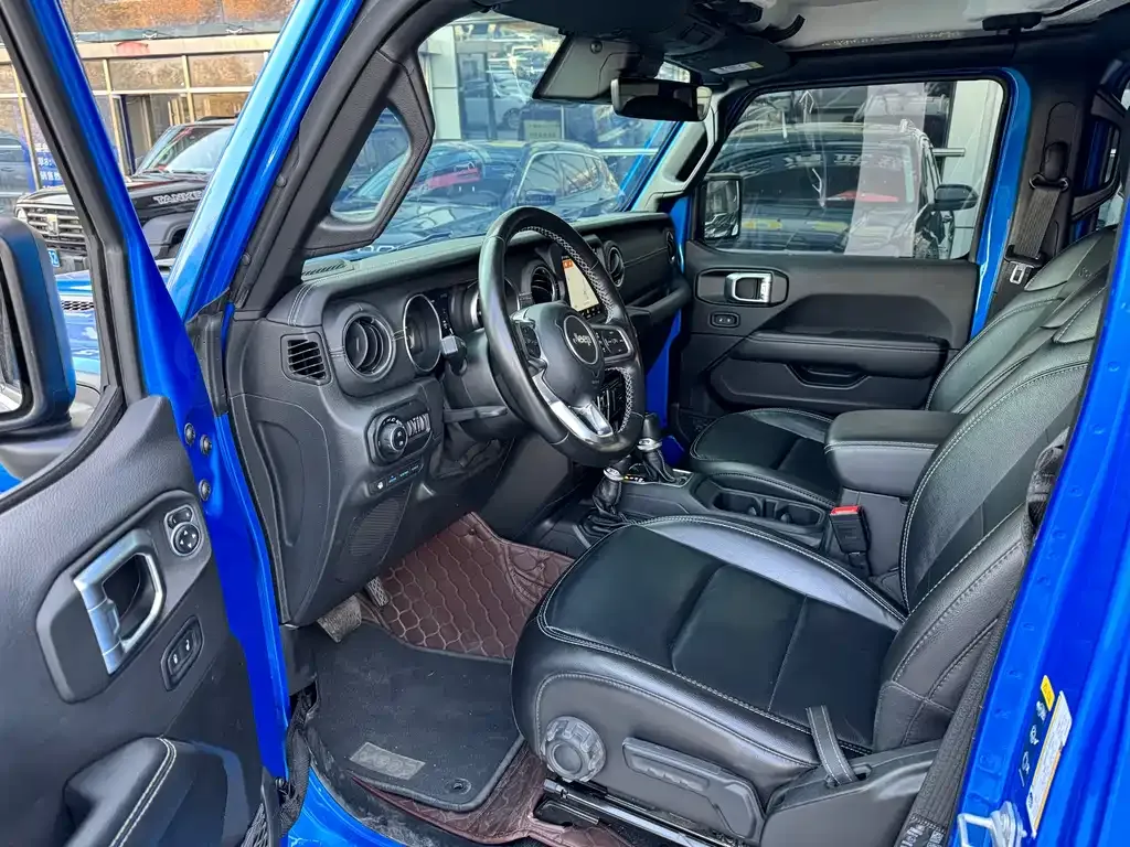 Jeep Wrangler PHEV 2022 из CN, фото 4
