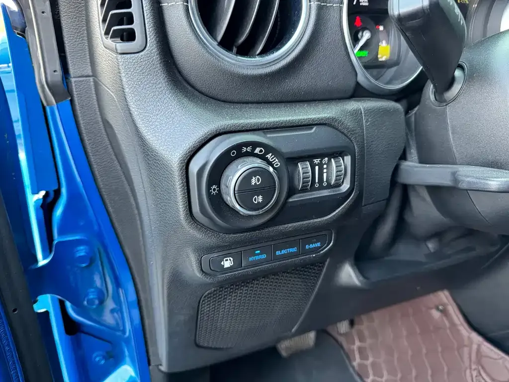 Jeep Wrangler PHEV 2022 из CN, фото 7