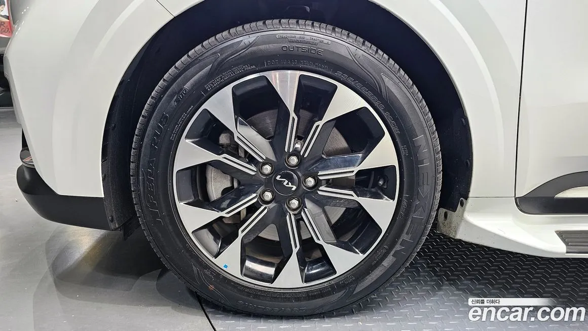 Kia Carnival 2023 из KR, фото 5