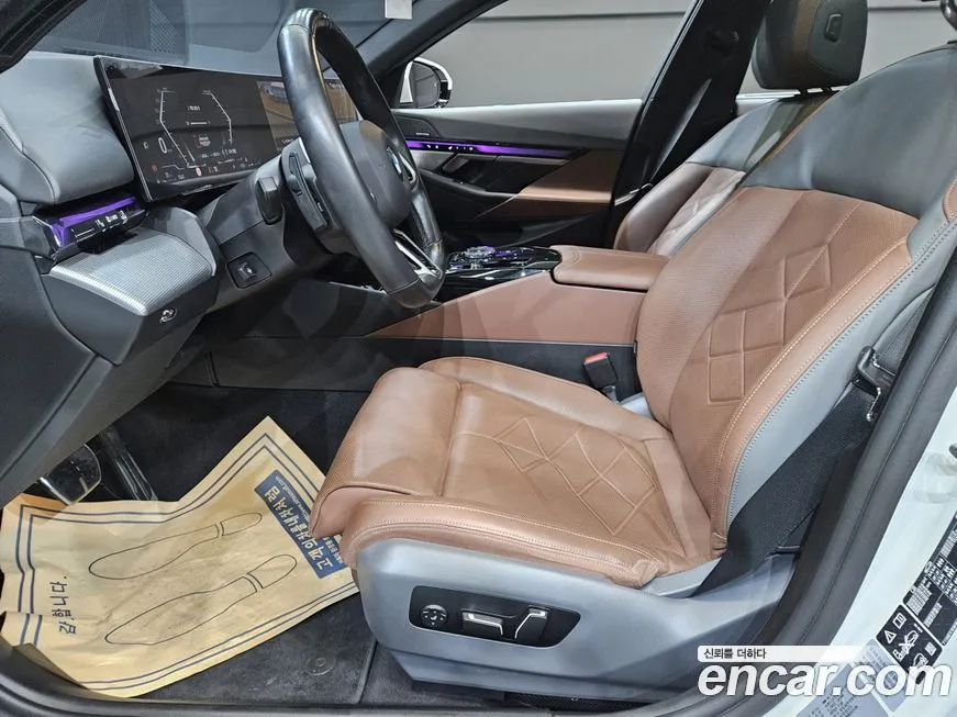 BMW 5-Series 2024 из KR, фото 10