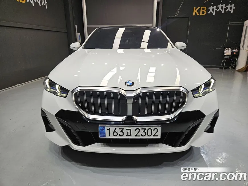BMW 5-Series 2024 из KR, фото 3