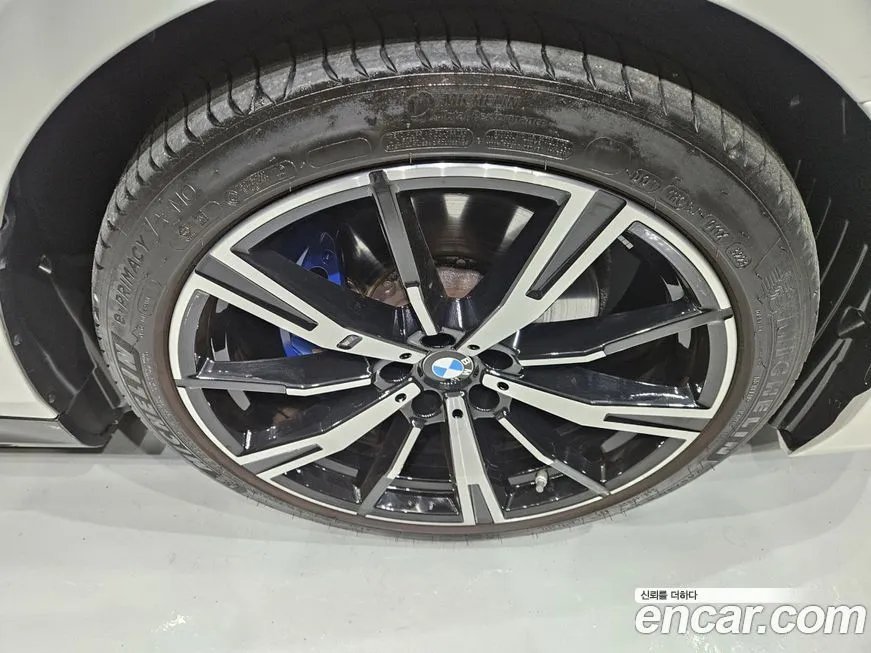 BMW 5-Series 2024 из KR, фото 5