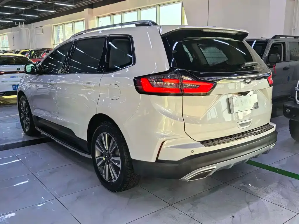 Ford Edge 2022 из CN, фото 6