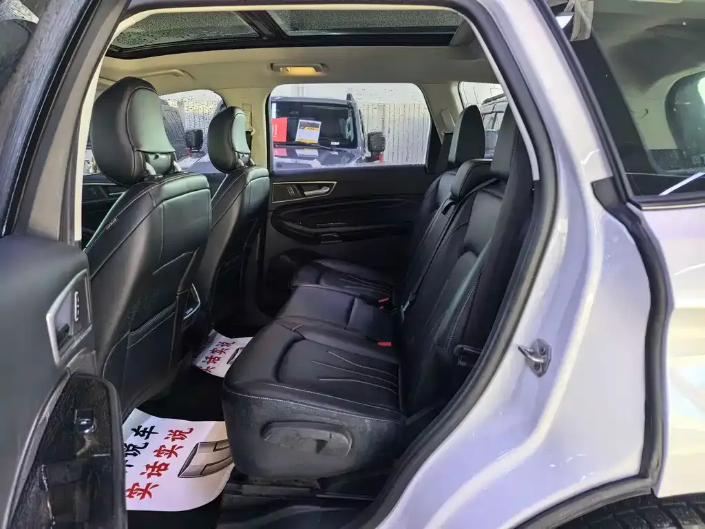 Ford Edge 2022 из CN, фото 7