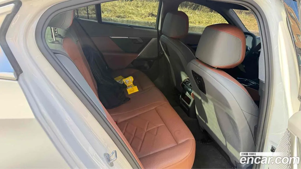 BMW 5-Series 2024 из KR, фото 4
