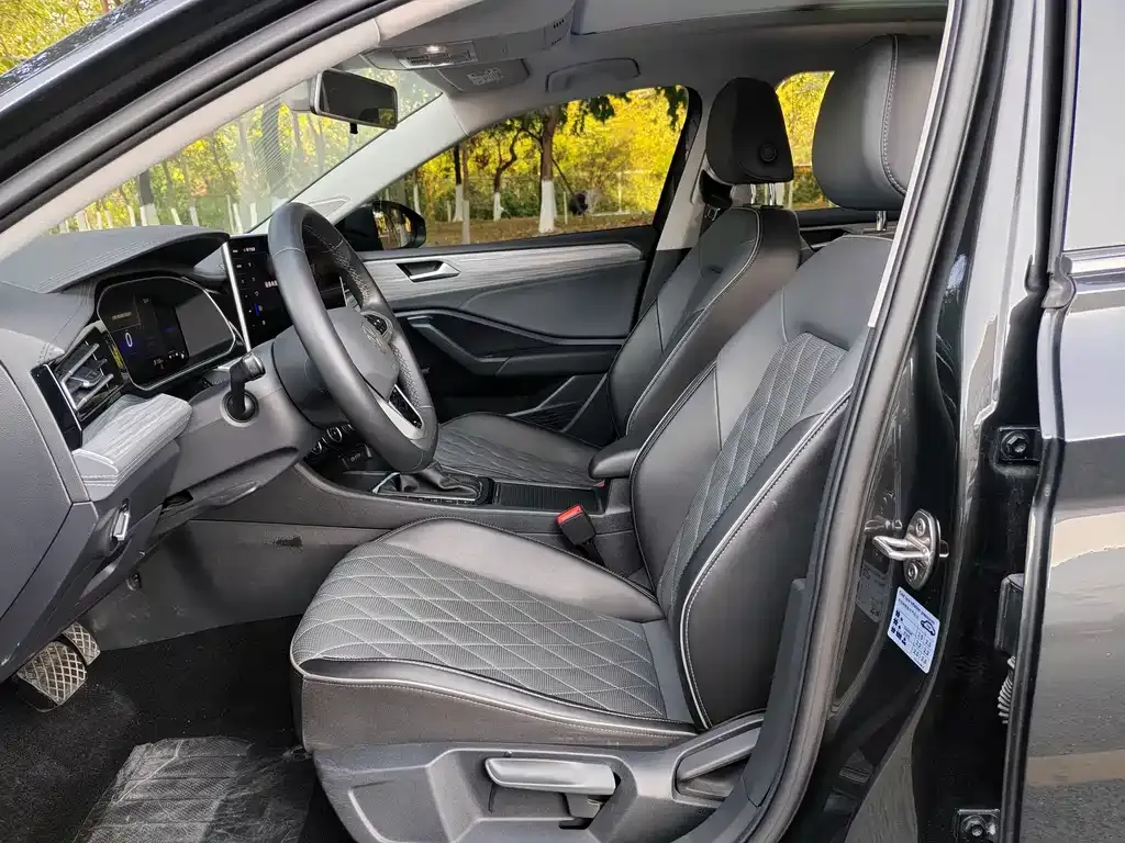 Volkswagen Sagitar 2023 из CN, фото 4