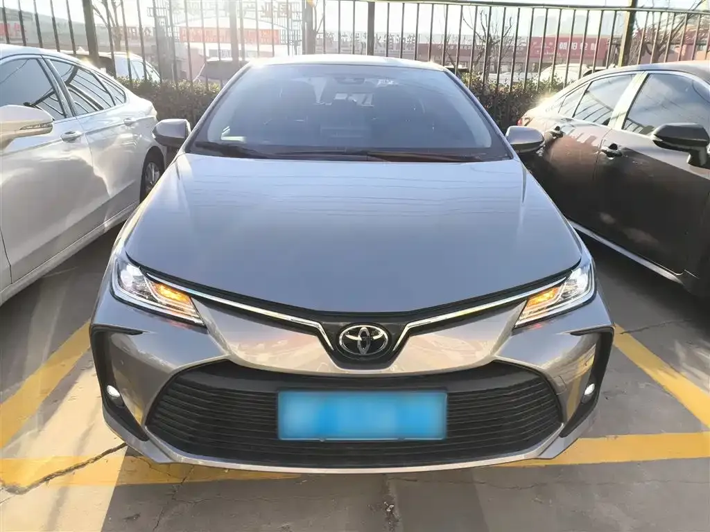 Toyota Corolla — фото 3