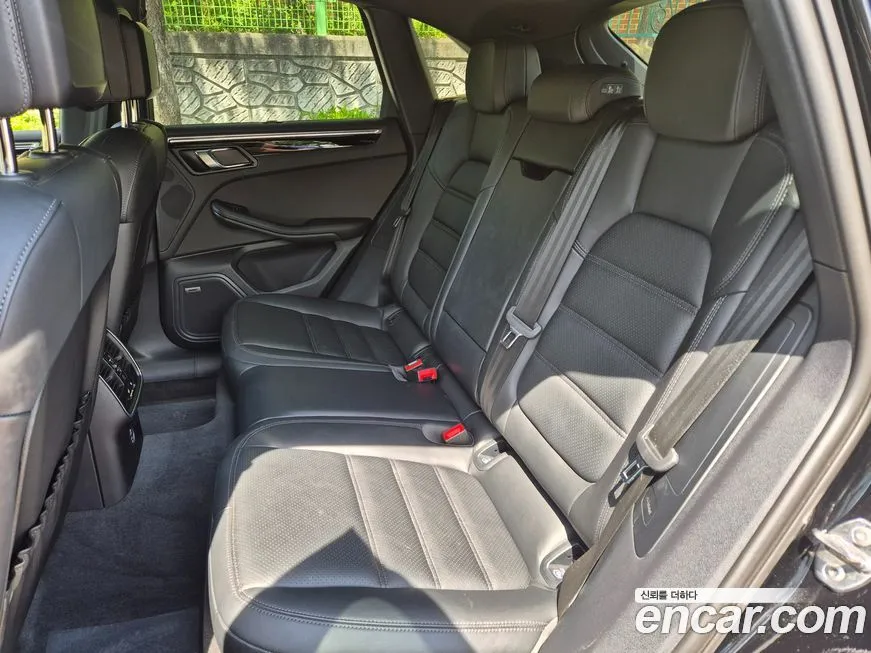 Porsche Macan 2024 из KR, фото 10