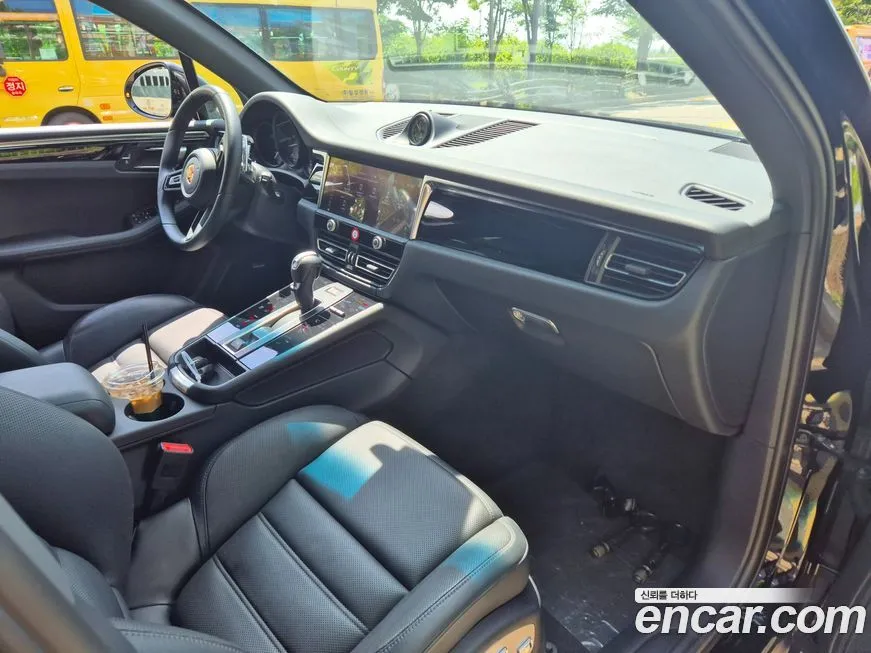 Porsche Macan 2024 из KR, фото 7