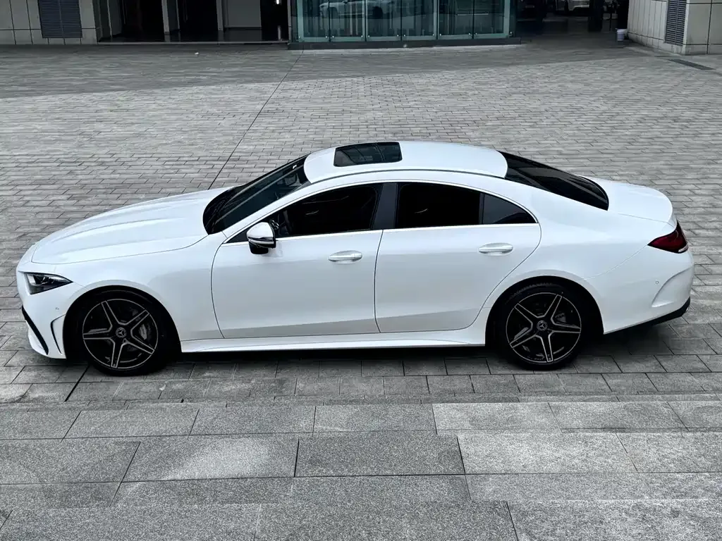 Mercedes-Benz CLS 2023 из CN, фото 2