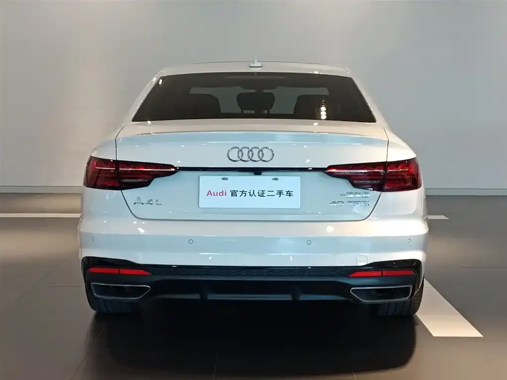 Audi A4L 2022 из CN, фото 5