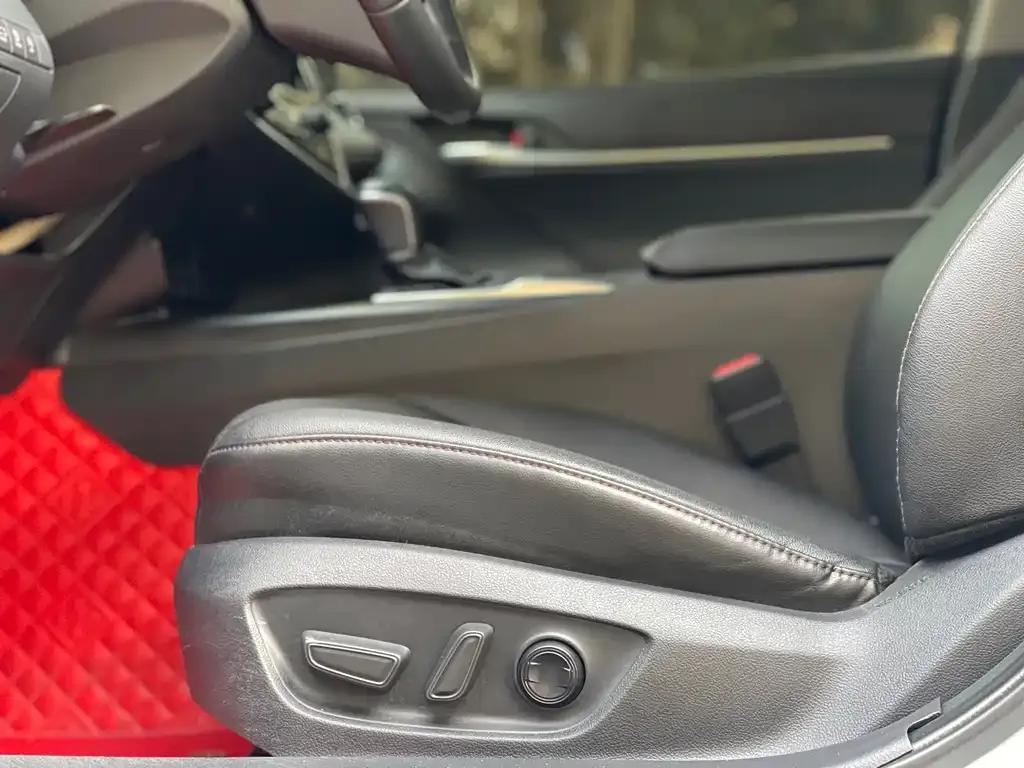 Toyota Camry 2022 из CN, фото 5