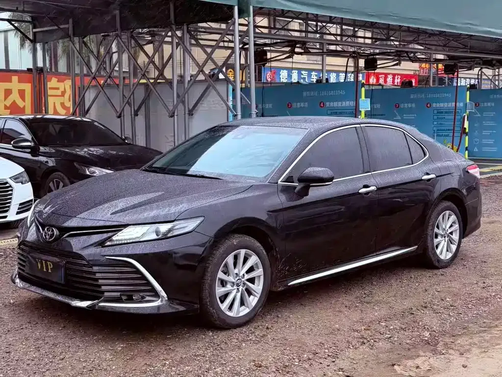 Toyota Camry 2023 из CN, фото 1