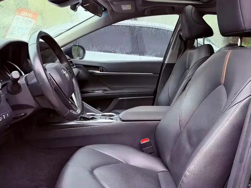 Toyota Camry 2023 из CN, фото 4