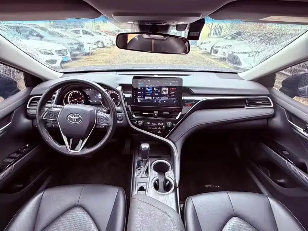 Toyota Camry 2023 из CN, фото 5