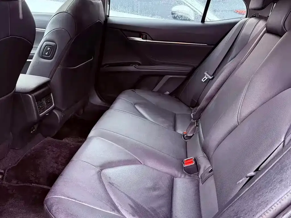 Toyota Camry 2023 из CN, фото 6