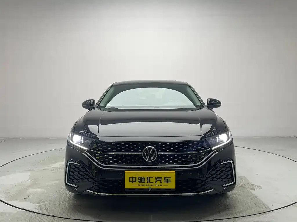 Volkswagen Passat 2022 из CN, фото 2