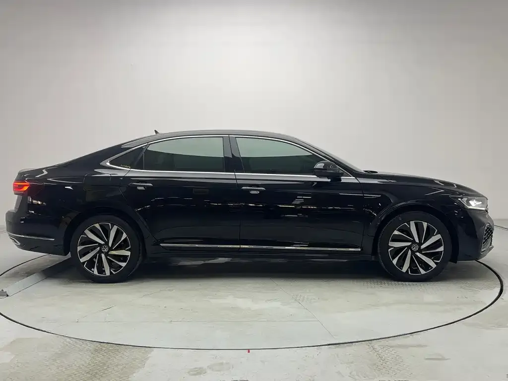 Volkswagen Passat 2022 из CN, фото 4