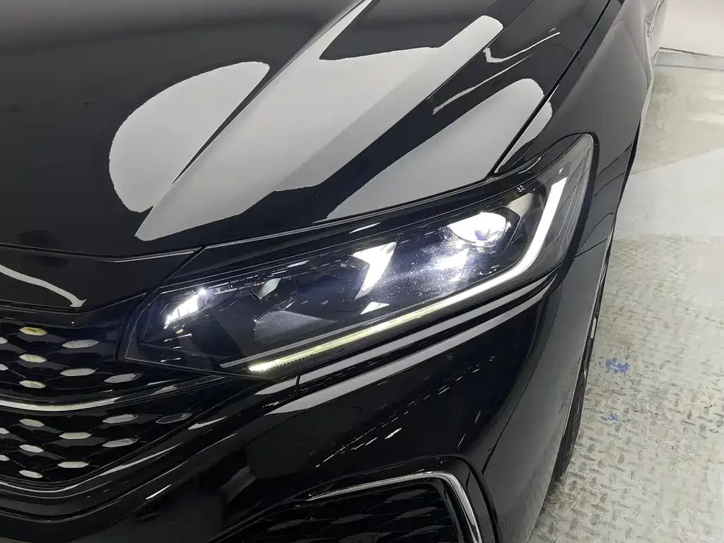 Volkswagen Passat 2022 из CN, фото 5