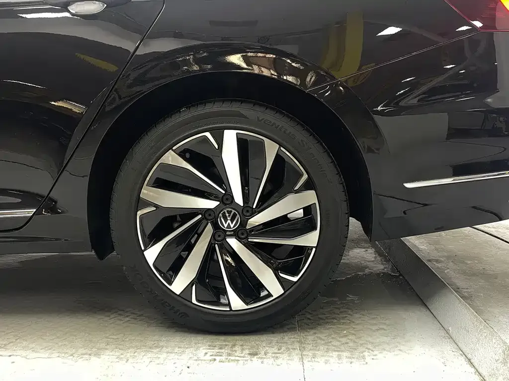 Volkswagen Passat 2022 из CN, фото 6