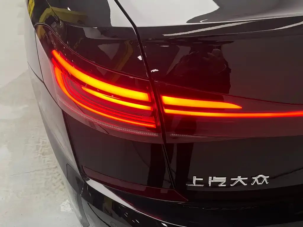 Volkswagen Passat 2022 из CN, фото 7