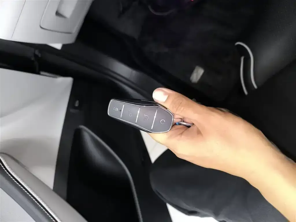 BYD Qin PLUS 2023 из CN, фото 9