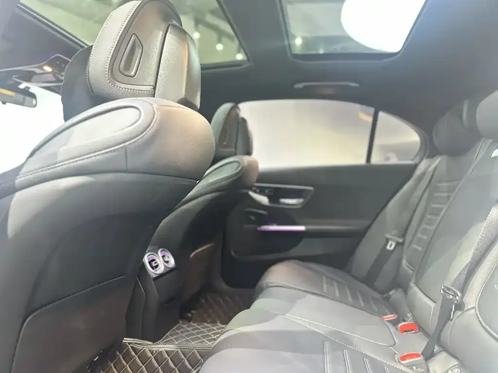 Mercedes-Benz C-Class 2023 из CN, фото 10