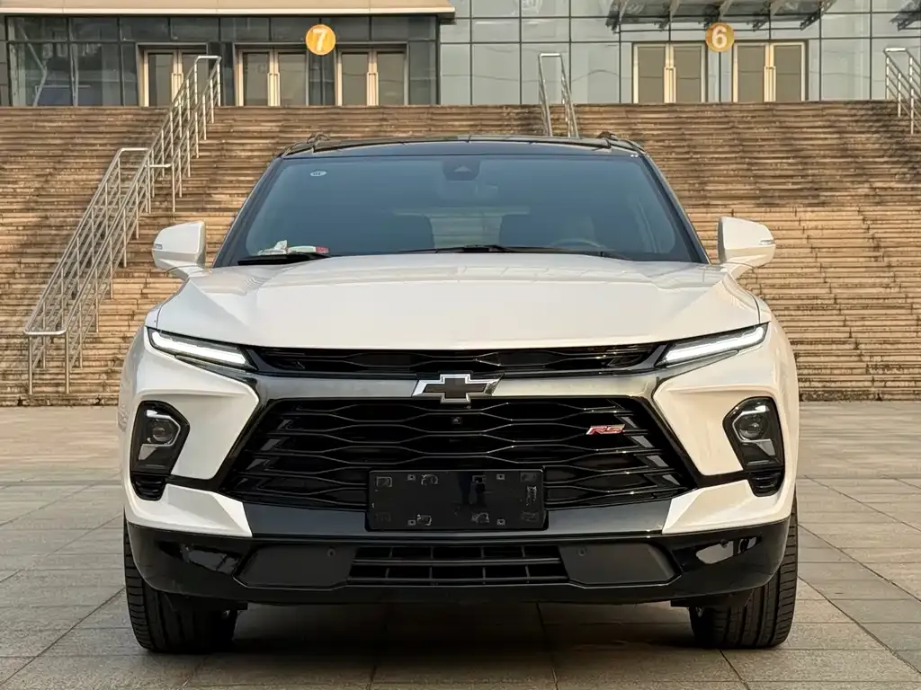 Chevrolet Blazer 2025 из CN, фото 1