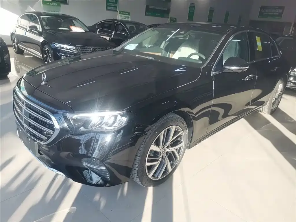 Mercedes-Benz E-Class 2025 из CN, фото 2