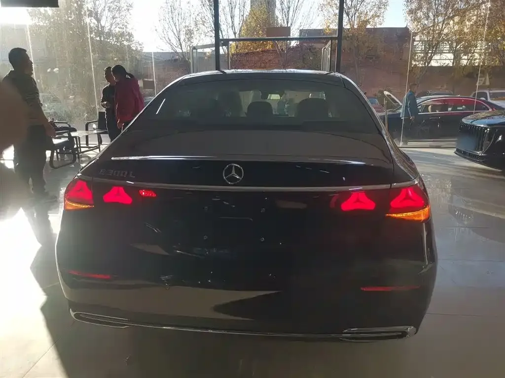Mercedes-Benz E-Class 2025 из CN, фото 6