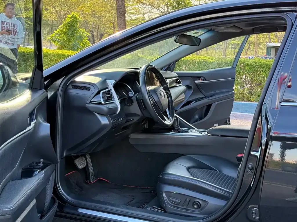 Toyota Camry 2022 из CN, фото 7
