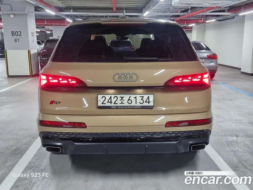 Audi Q7 — фото 4