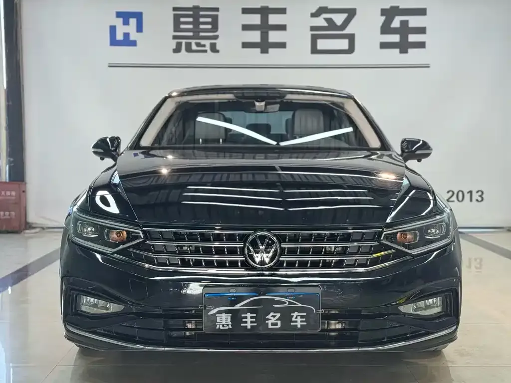 Volkswagen Magotan 2023 из CN, фото 2
