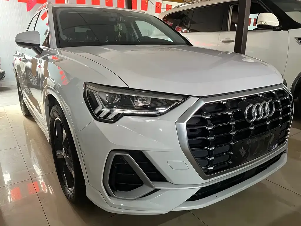 Audi Q3 2022 из CN, фото 3