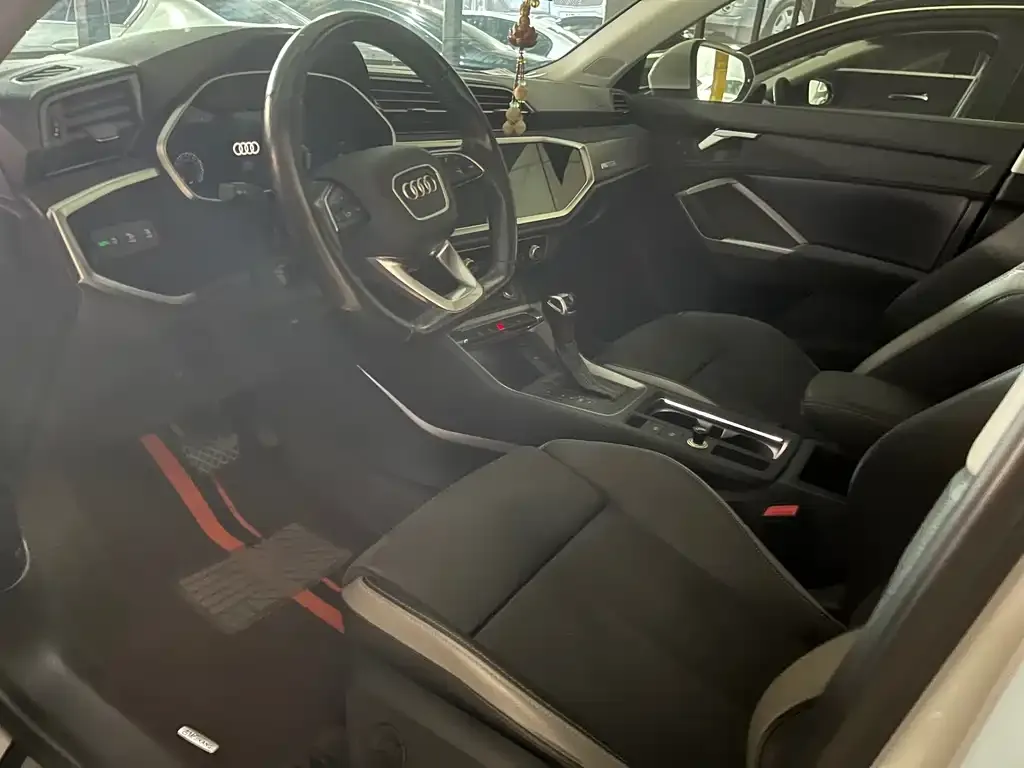 Audi Q3 2022 из CN, фото 4