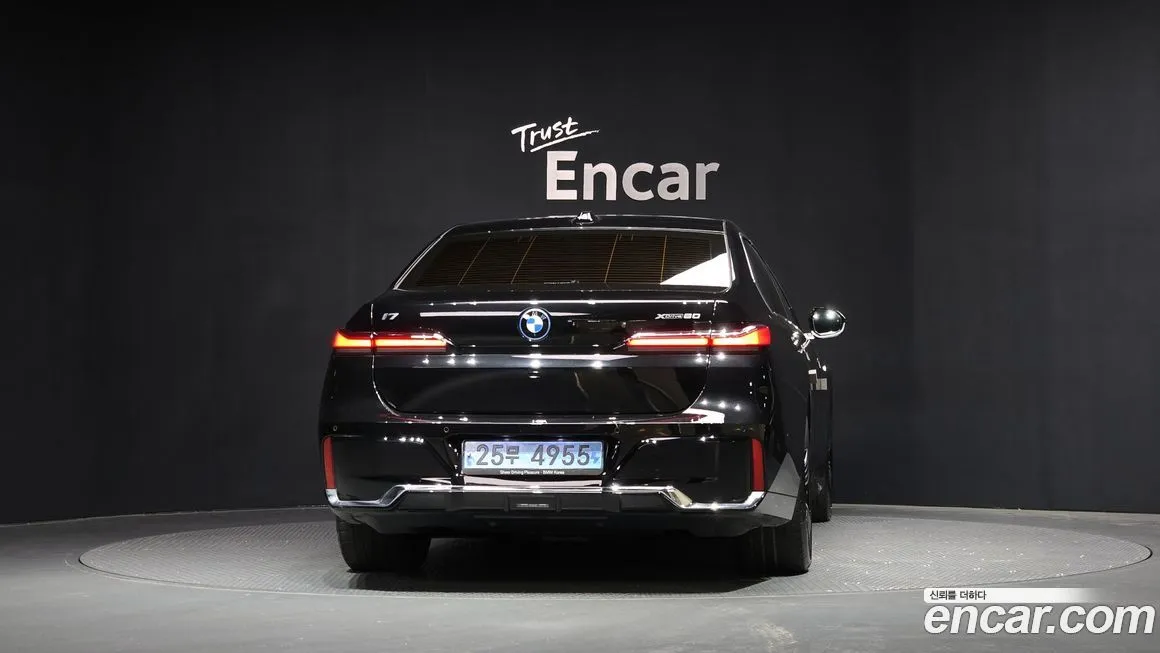 BMW i7 — фото 4