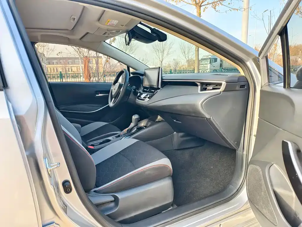 Toyota Corolla 2021 из CN, фото 10