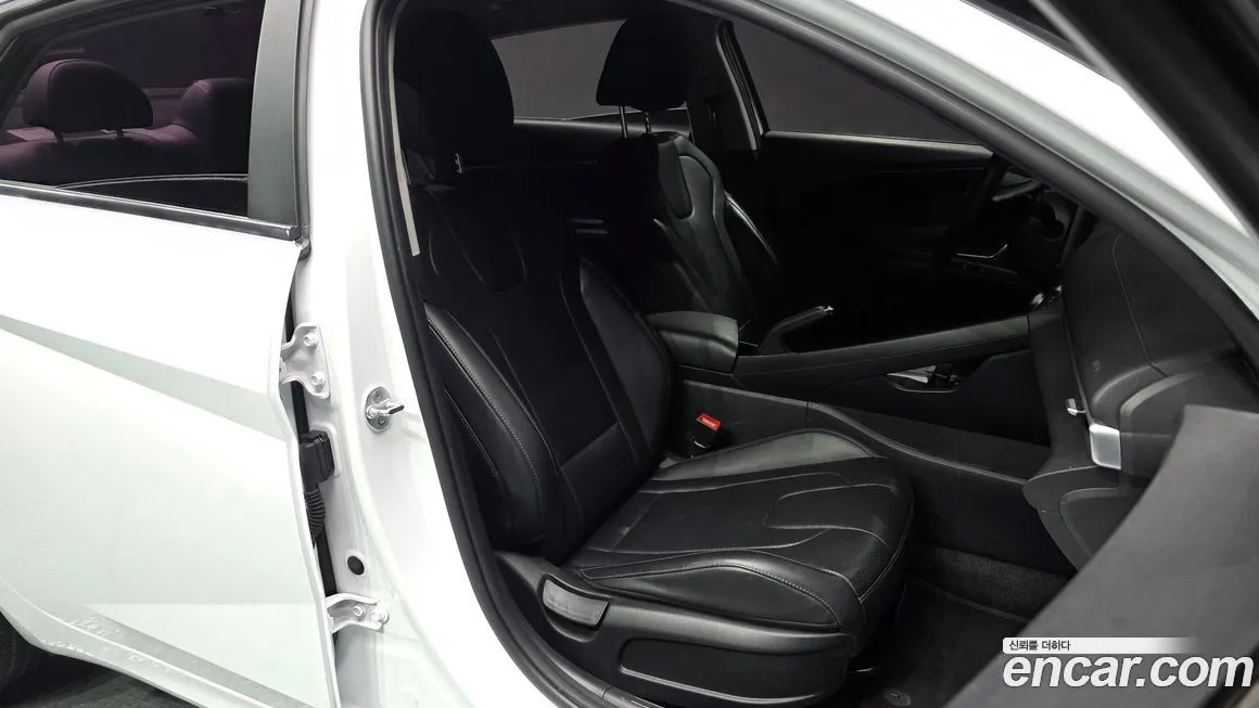 Hyundai AVANTE 2021 из KR, фото 10