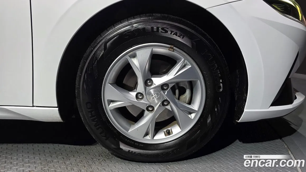 Hyundai AVANTE 2021 из KR, фото 5